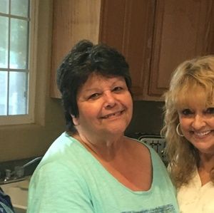 Meet your Posher, Evelyn